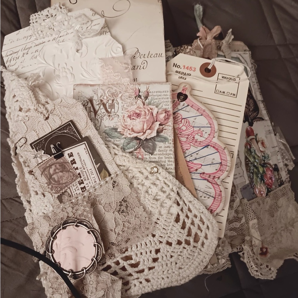 Handmade Junk Journal CUSTOMIZED - Picture 15 of 16